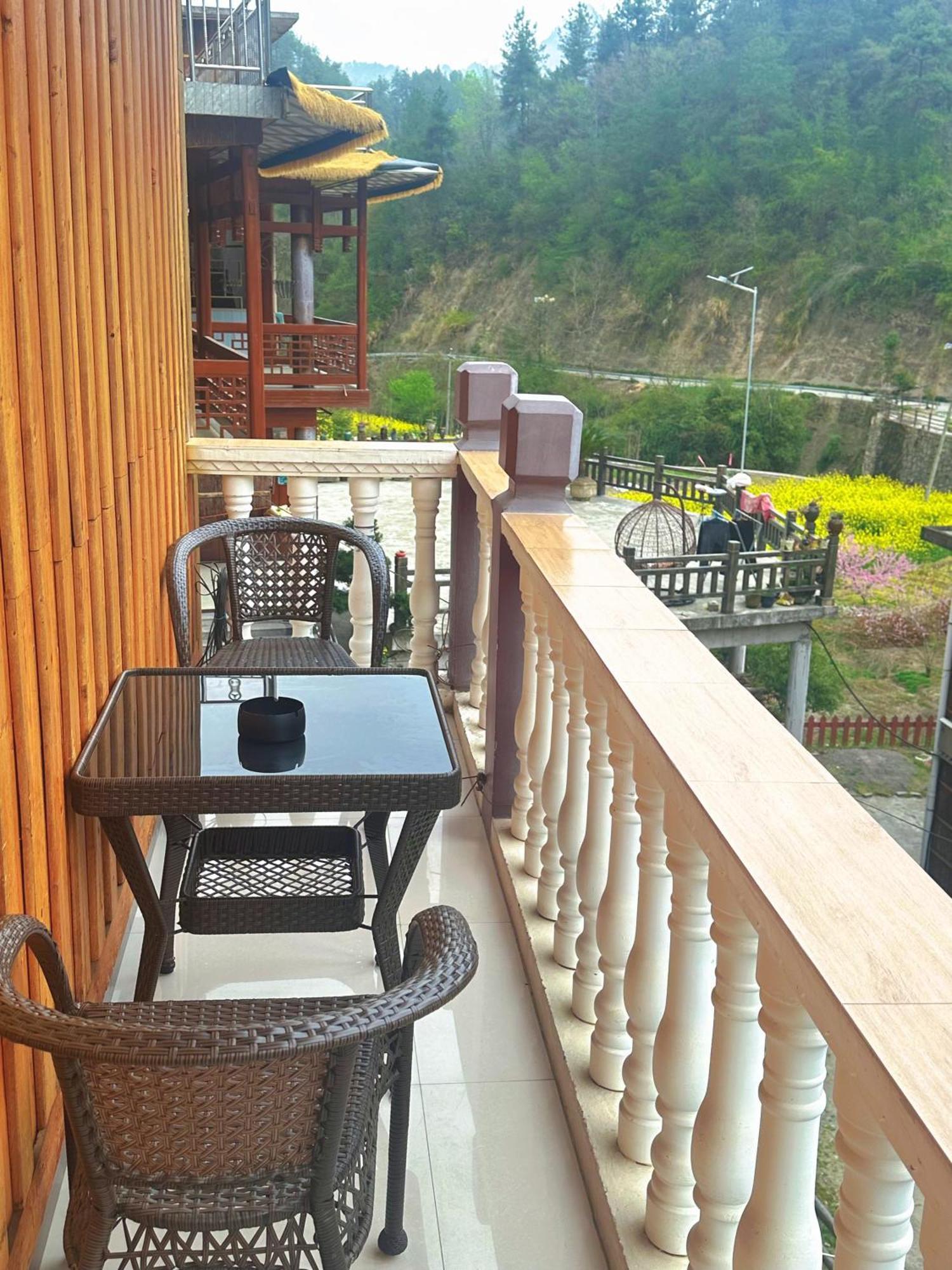 Tongfu Inn Čang-ťia-ťie Exteriér fotografie